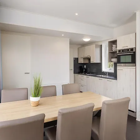 Modern With Two Bathrooms, 1 Km From The Holiday home Callantsoog